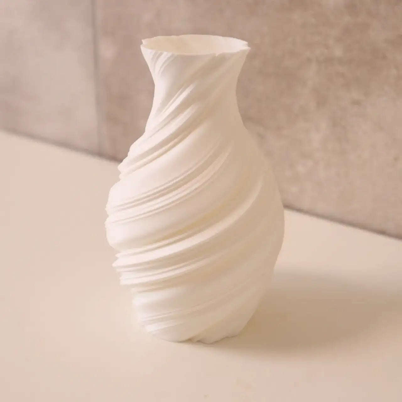 The Anna Vase Elegant Sculptural 3D Printed Décor