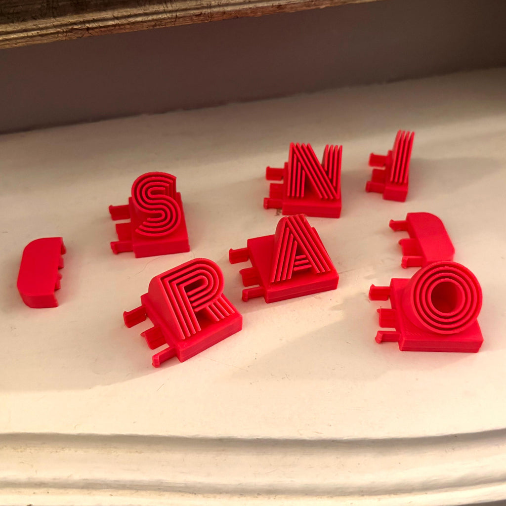 Personalised Click-Together 3D Printed Desk Name Plate – Custom Teacher or Office Gift