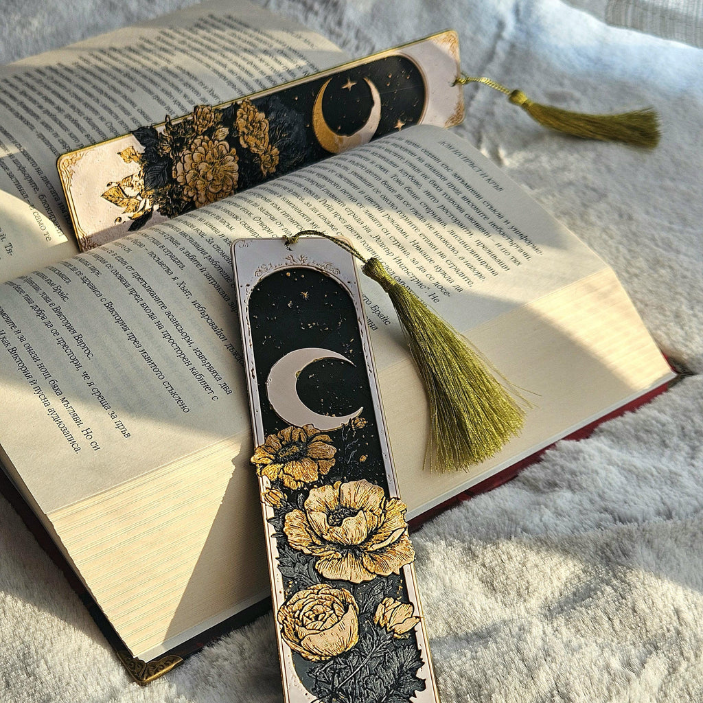 Dreamy Moons 3D Printed Bookmark Set – Celestial Arch Bookmarks for Readers & Star-Gazers