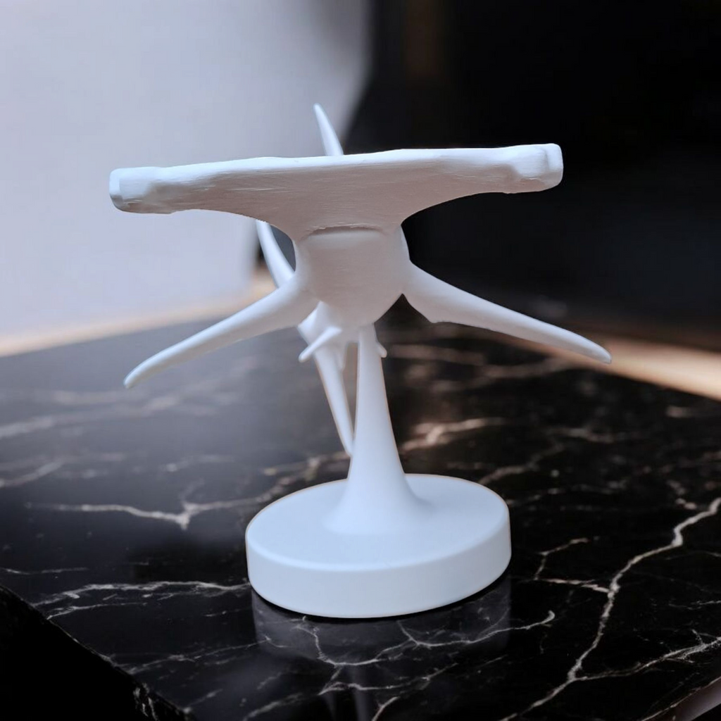 Dynamic marine life statue home decor