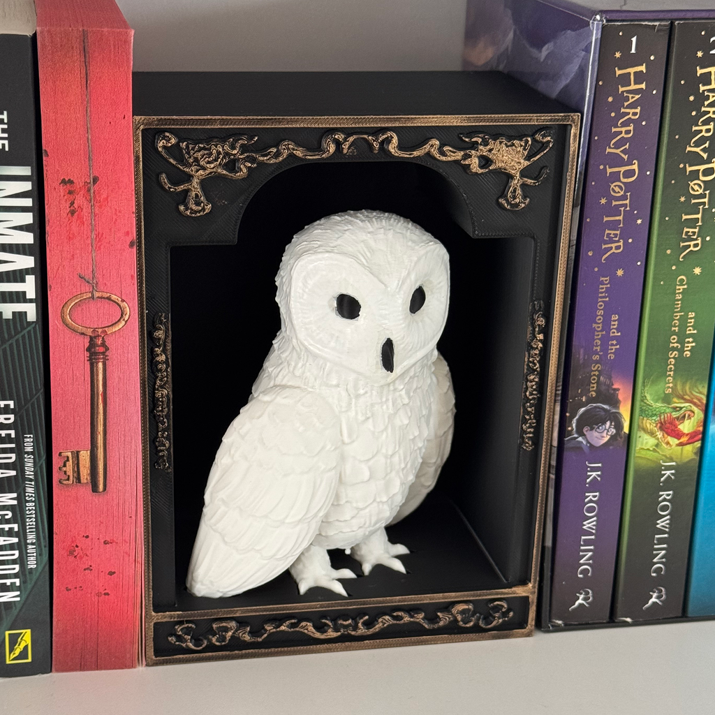 Snowy Owl Book Nook